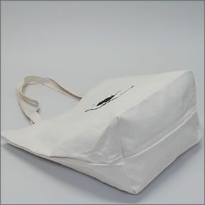 アネロ AP-C0462-BK POLAR BEAR BENJAMIN オシャレなシロクマ ベンジャミン もこもこサガラ刺繍 コットン ショルダー・トートバッグ ショッピングバック レッスンバッグ A4サイズ対応