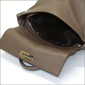 サルバトーレフェラガモ SOFIA medium ソフィア ミディアム ガンチーニ金具 2WAY ショルダー・ハンドバッグ ≪2013AW≫ 21 A871 DEEP TAUPE 0547620