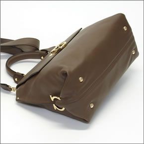 サルバトーレフェラガモ SOFIA small ソフィア スモール ガンチーニ金具 2WAY ショルダー・ハンドバッグ ≪2013AW≫ 21 A896 DEEP TAUPE 0547623