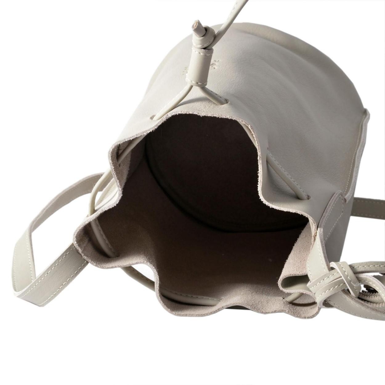 イルビゾンテ IL BISONTE A2601 P 810 Taupe タッセルチャーム付 ショルダーバッグ 巾着ポシェット BUCKET