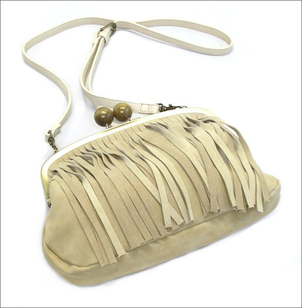 レガートラルゴ LH-B0801 LBE  流行のフリンジバッグ ライトベージュ☆コロンとした木玉がレトロでオシャレな本革・カウスエードフリンジ付 がま口 ショルダーバッグ クラッチにも♪