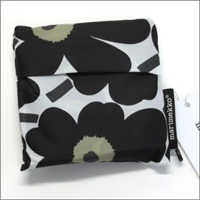 マリメッコ MINI-UNIKKO SMARTBAG  ミニウニッコ柄 収納ポーチ付 ショッピングトートバッグ エコバッグ 使わない時はコンパクトにたためて便利♪　 038695 030 white/black/olive