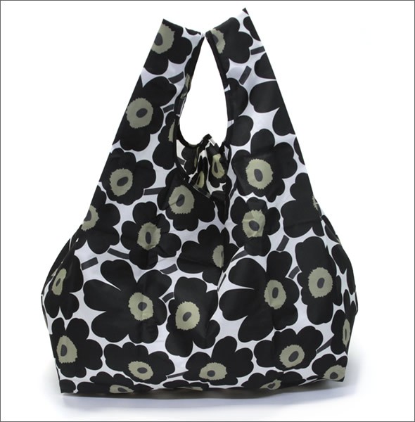 マリメッコ MINI-UNIKKO SMARTBAG  ミニウニッコ柄 収納ポーチ付 ショッピングトートバッグ エコバッグ 使わない時はコンパクトにたためて便利♪　 038695 030 white/black/olive