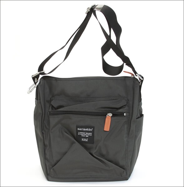 マリメッコ PAL 026991 900 coal ナイロン ショルダーバッグ ナナメ掛け