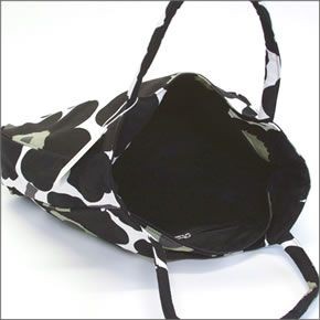 マリメッコ PAPAVER PIENI UNIKKO 033152 042631 030 white/black/olive ウニッコ柄 コットンキャンバス ショルダー・トートバッグ