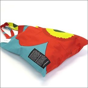 マリメッコ SILVER MEDAL BAG 062420 100 I UNIKKO ウニッコ柄 ファブリック トートバッグ  エコバッグ