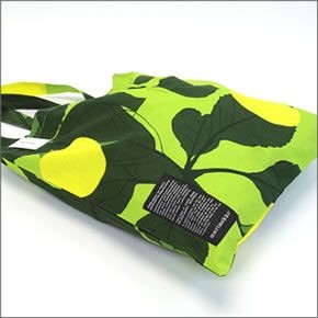 マリメッコ SILVER MEDAL BAG 062420 162 A Spring/summer フルーツモチーフ ファブリック トートバッグ  エコバッグ