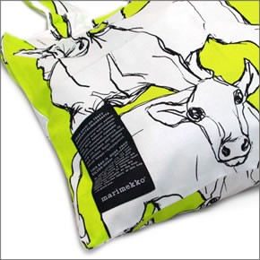 マリメッコ SILVER MEDAL BAG 062420 162 G ILTAVILLI イルタヴィッリ 牛モチーフ柄 ファブリック トートバッグ エコバッグ