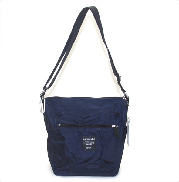 マリメッコ PAL 026991 770 dark blue カラビナ付 ナイロン ショルダーバッグ ナナメ掛け