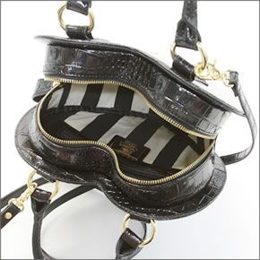 ヴィヴィアン ウエストウッド  クロコ型押し ハート型 2WAY ショルダー・ハンドバッグ NEW CHANCERY 6320 137 BALCK
