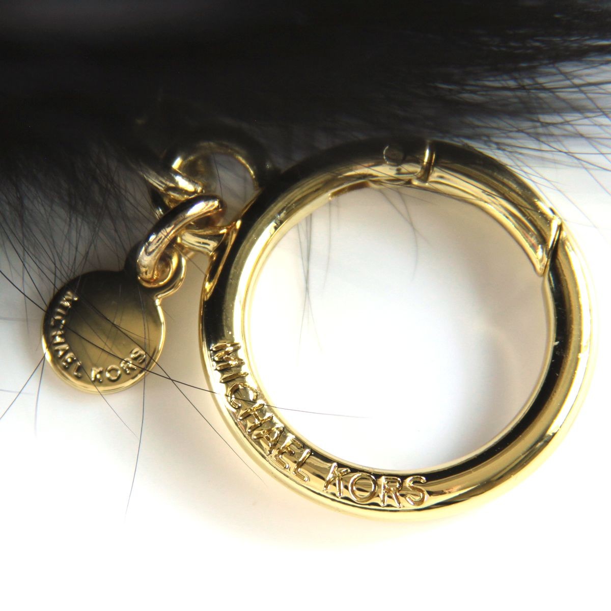マイケルコース MICHAEL KORS 32F6GKCK3F Black フォックスファー キーリング バッグチャーム FUR PON PON
