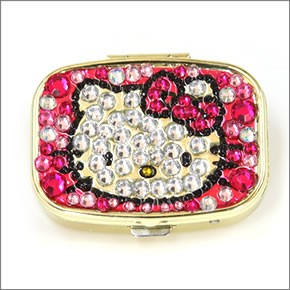 hello kitty（ハローキティ）何個でも欲しくなる☆キラキラ(ラインストーン）デコアイラッシュケースKTDEC0002
