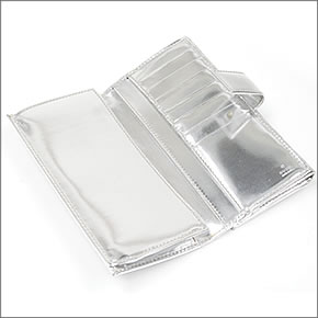 【GUCCI】グッチ Wホック長財布 181593 FI07G 8101