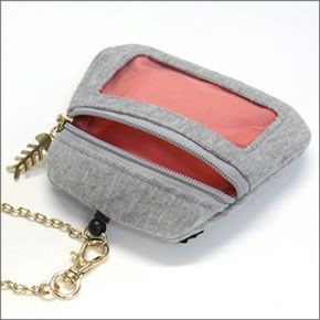 アネロ CAT・DOT☆ねこどっとシリーズ☆ ZP-D0433-GY 魚の骨チャーム付♪もこもこサガラ刺繍 パスケース＆ミニポーチ 紐が伸び～るリール式で自動改札にも便利♪