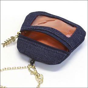 アネロ CAT・DOT☆ねこどっとシリーズ☆ ZP-D0433-NV 魚の骨チャーム付♪もこもこサガラ刺繍 パスケース＆ミニポーチ 紐が伸び～るリール式で自動改札にも便利♪