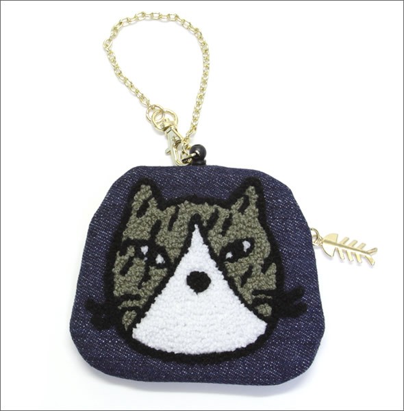 アネロ CAT・DOT☆ねこどっとシリーズ☆ ZP-D0433-NV 魚の骨チャーム付♪もこもこサガラ刺繍 パスケース＆ミニポーチ 紐が伸び～るリール式で自動改札にも便利♪