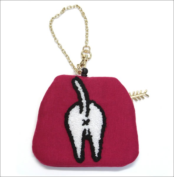 アネロ CAT・DOT☆ねこどっとシリーズ☆ ZP-D0433-SPI 魚の骨チャーム付♪もこもこサガラ刺繍 パスケース＆ミニポーチ 紐が伸び～るリール式で自動改札にも便利♪