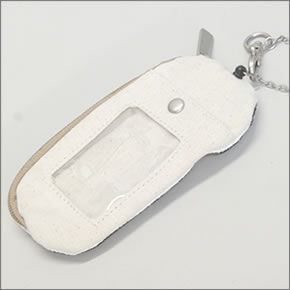 アネロ  ZH-E0211-LEO スニーカー型 キーリング＆パスケース付 ポーチ 紐が伸び～るリール式で自動改札にも便利♪