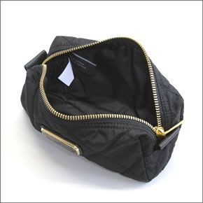 マークバイマークジェイコブス M0005472 001 Black Crosby Quilt Nylon Narrow Cosmetic クロスビー キルティング ナイロン コスメポーチ ≪2015AW≫