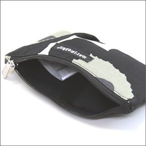 マリメッコ Pieni Unikko PENSKU ウニッコ柄  コットンキャンバス ペンケース 小物入れ マルチポーチ 036657 030 white/black/olive