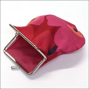 マリメッコ PIENI KUKKARO MINI UNIKKO ミニウニッコ柄 がま口 コットンパース ミニ・ポーチ 小物入れ 020310 301 red/dark red