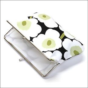 マリメッコ PUOLIKAS KUKKARO MINI UNIKKO ミニウニッコ柄 がま口 コットンパース マルチポーチ 小物入れ 037773 910 black/white/green