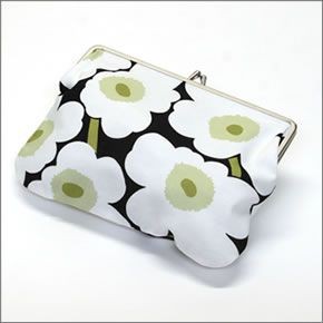 マリメッコ PUOLIKAS KUKKARO MINI UNIKKO ミニウニッコ柄 がま口 コットンパース マルチポーチ 小物入れ 037773 910 black/white/green