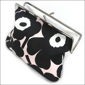 マリメッコ PUOLIKAS KUKKARO MINI UNIKKO 037773 291 powder/black/off-white ミニウニッコ柄 がま口 コットンパース マルチポーチ 小物入れ