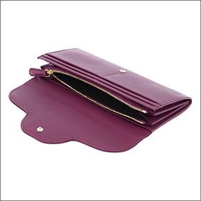 ブルガリ ≪取り寄せ商品≫ ライオンモチーフ金具付 二つ折り長財布 35241 CALF/RIB