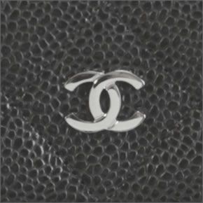 シャネル  50096 Y06500 C3906 CAVIAR NOIR/BORDE マトラッセ キルティング キャビアスキン 型押しカーフスキン 二つ折り長財布