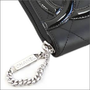 シャネル  50078 Y03880 C2054 CAMBON NOIR/ROSE カンボンライン マトラッセ エナメルココマーク キルティング カーフスキン ラウンドファスナー長財布