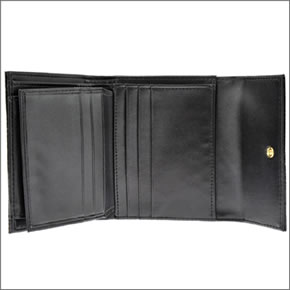 フォリフォリ ロゴマニア ロゴ型押し 小銭入れ・パスケース付 三つ折財布　ブラック WA0L027SK BLK