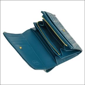 フォリフォリ ≪取り寄せ商品≫ロゴマニア ロゴ型押し 小銭入れ付 二つ折り財布 アクアブルー WA0L026SQ AQU