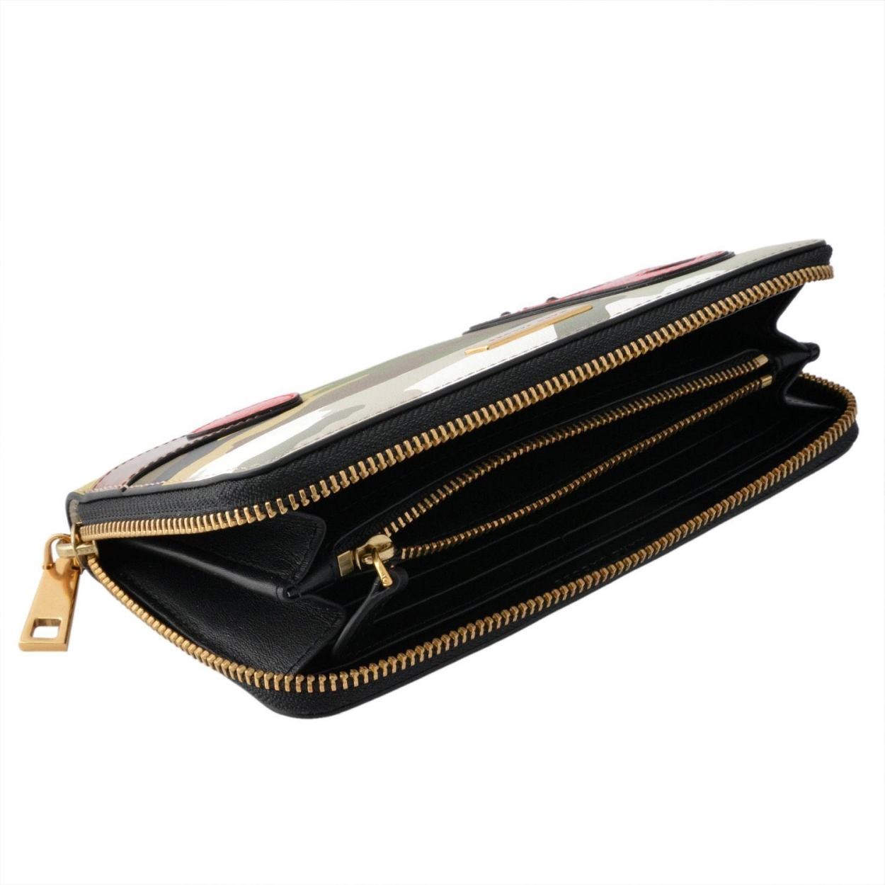 マークジェイコブス MARC JACOBS M0011247-219 Khaki Multi ジュリー・ヴァーホーヴェン コラボ ラウンドファスナー長財布 Camo Julie verhoeven