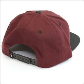 ステューシー STUSSY UNIVERSITY CAP 131418 BURGUNDY Sロゴ ユニバーシティワッペン付 メンズ スナップバックキャップ 帽子