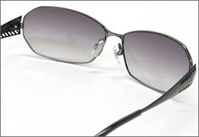 キャサリンハムネット　KATHARINE HAMNETT　KH9990 1　グレーブラック/スモークハーフ