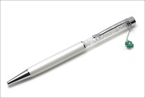 スワロフスキー ☆160粒のクリスタルの輝き☆Crystalline Ballpoint Pen クロ-バーチャーム付 クリスタル・ボールペン White Pearl Green Clover 1097052