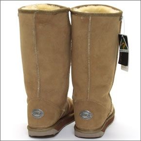 ≪訳あり・アウトレット特価！≫エミュー オーストラリア WP10001-CHES 【US7】日本サイズ：24cm Platinum Stinger Hi ムートンブーツ ロング丈