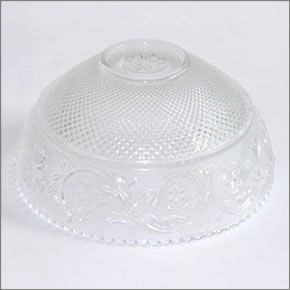 バカラ ARABESQUE SMALL BOWL (アラベスク スモールボウル 直径12cm) 星やアザミの葉をモチーフにした繊細なカッティングデザインが美しいデザートボウル 2103573