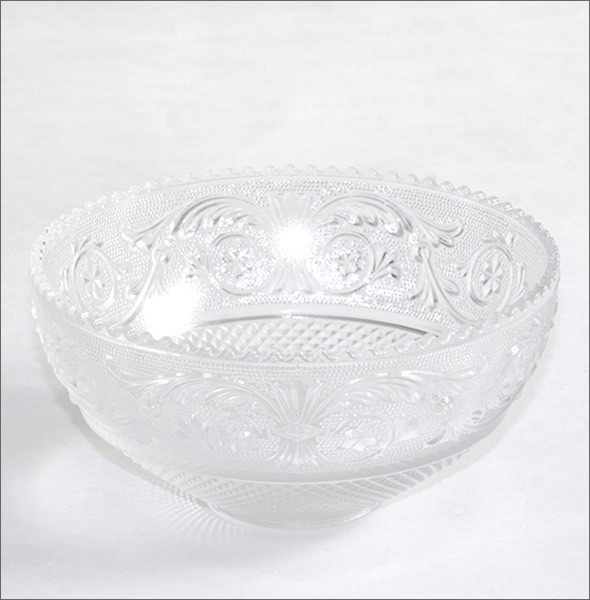 バカラ ARABESQUE SMALL BOWL (アラベスク スモールボウル 直径12cm) 星やアザミの葉をモチーフにした繊細なカッティングデザインが美しいデザートボウル 2103573