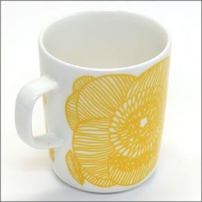 マリメッコ  KURJENPOLVI MUG 250ml クルイェンポルヴィ ゼラニウムの花 マグカップ 066358 120 white/yellow