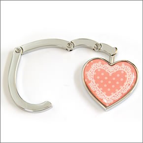 バッグハンガー　バッグフック　もうバッグの置き場に困らない！専用袋つきで持ち運びも楽ちん♪　ドットとレース柄がかわいいキュートなドットピンク4004618-01