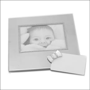 スワロフスキー 5004627 Baby Picture Frame with Bow クリスタルの輝き☆ステンレス製　マグネットリボン付 フォトフレーム 写真立て