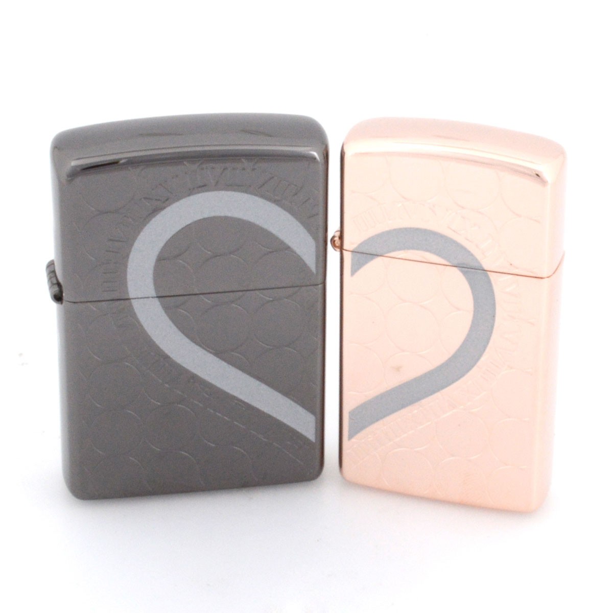 ジッポー Zippo ZP002 【white clover×Zippo】 ペアZippo ライターセット 「円周率とハート」 ２つ合わせると、ひとつの絵柄が現れるシェアデザインが魅力的♪