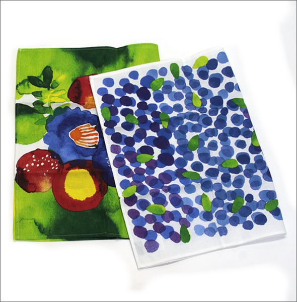 マリメッコ  JUHANNUSTAIKA TEA TOWEL ユハンヌスタイカ ティータオル キッチンクロス 47cm×70cm 2枚セット  066953 101 white/green/blue/red