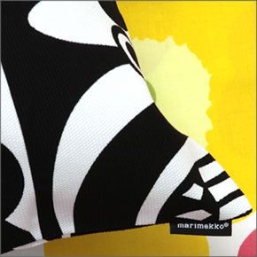 マリメッコ  KANTELEEN KUTSU CUSHION COVER 50X50cm カンテレーン クッツ 壁画風 動物モチーフ クッションカバー  062770 190 white/black
