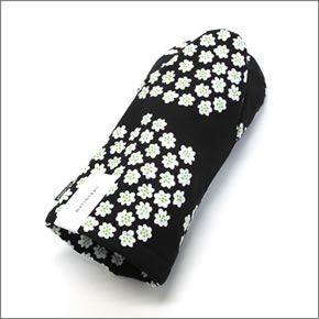 マリメッコ PUKETTI OVEN MITTEN 067167 961 black/green/white プケッティ ブーケモチーフ オーブンミトン 鍋つかみ