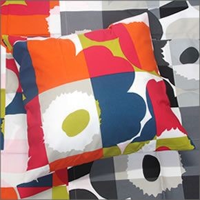 マリメッコ 067303 536 blue/red/lime RUUTU-UNIKKO CUSHION COVER ウニッコ柄×チェック クッションカバー 50X50cm