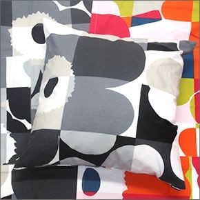 マリメッコ 067303 990 black/grey RUUTU-UNIKKO CUSHION COVER ウニッコ柄×チェック クッションカバー 50X50cm
