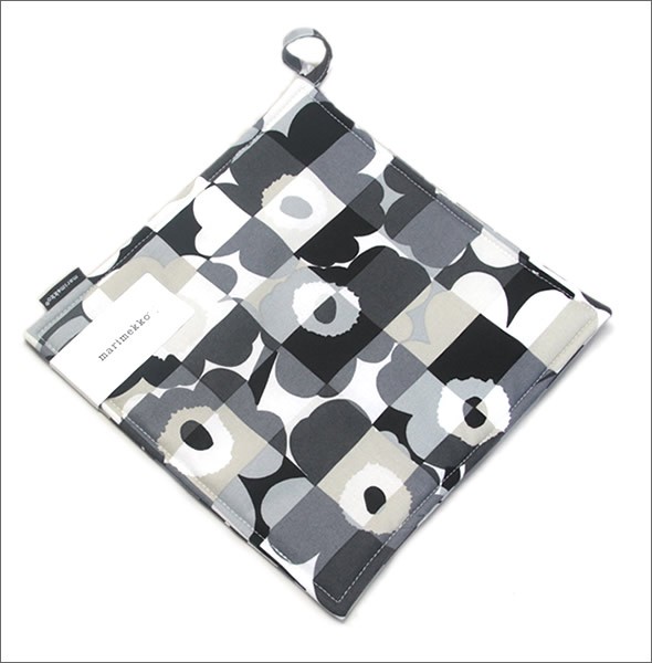 マリメッコ 067386 990 black/grey MINI RUUTU-UNIKKO POT HOLDER ミニウニッコ柄×チェック ポットホルダー 鍋敷き